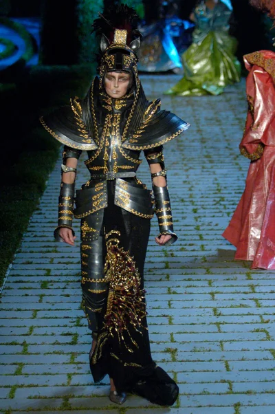 Look 38